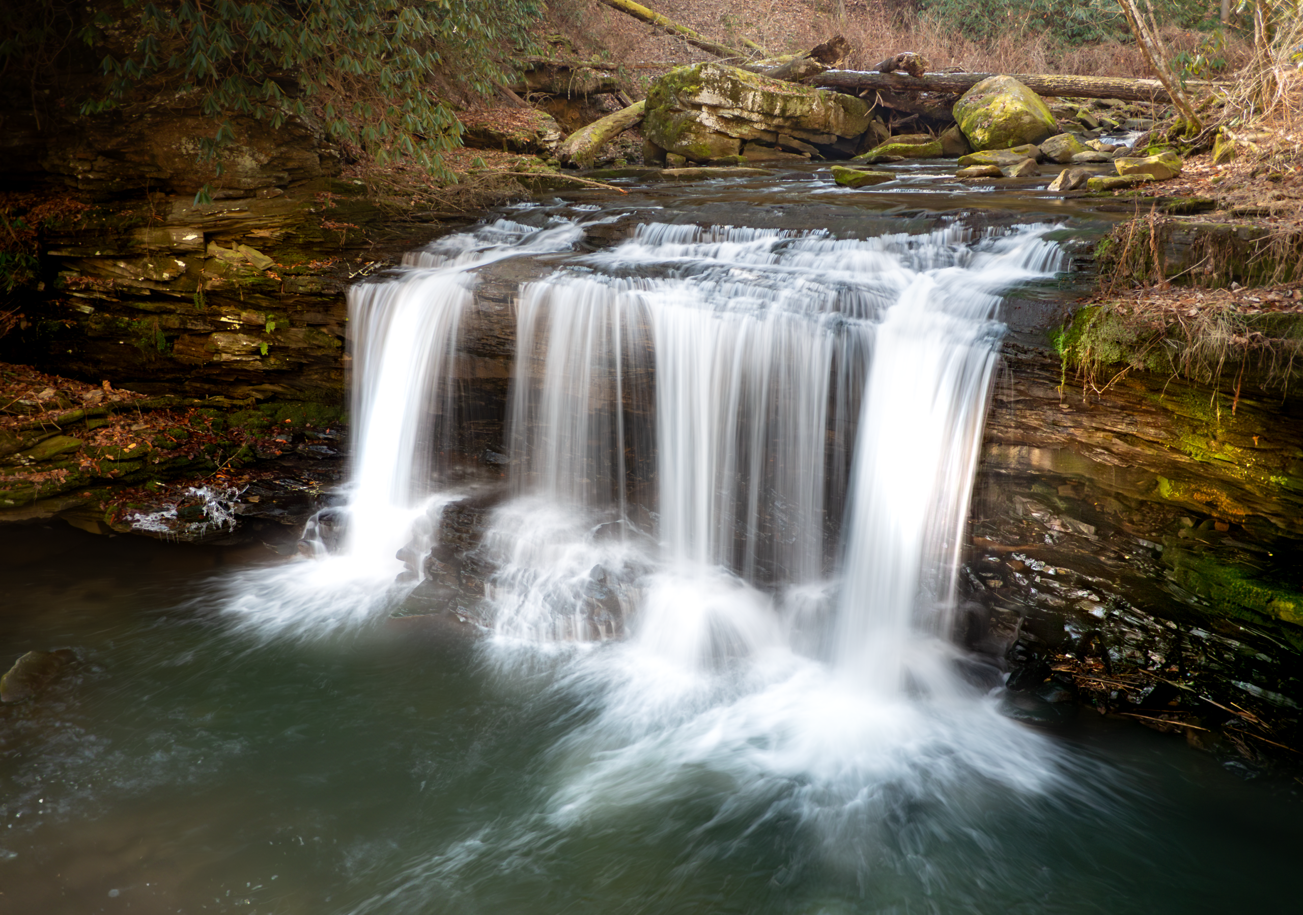 The Dichotomy of the Kingdom: Tension Between Water and Stone